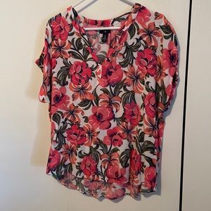 Gap XL Hawaiian print top